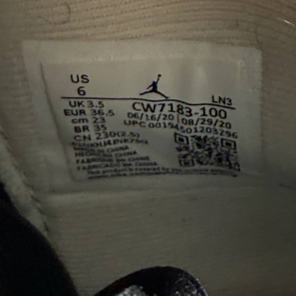 Jordan Woman Black and Orange Sneakers - Picture 3 of 5